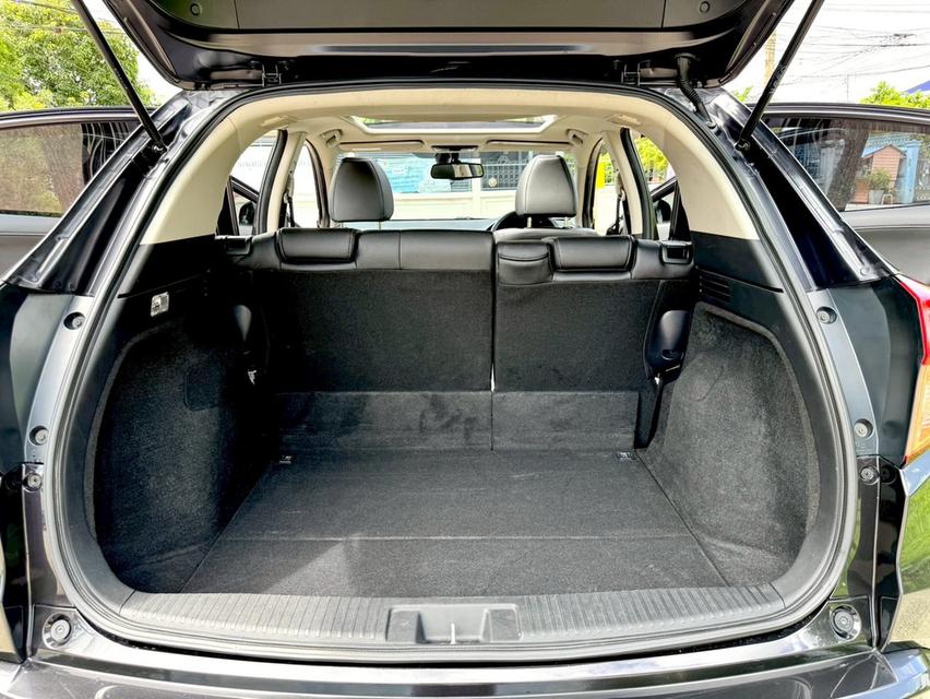 HRV 1.8EL SUNROOF ปี2018 รถบ้าน สภาพสวย เข้าศูนย์ทุกระยะ บุ้คเซอร์วิสครบ 14