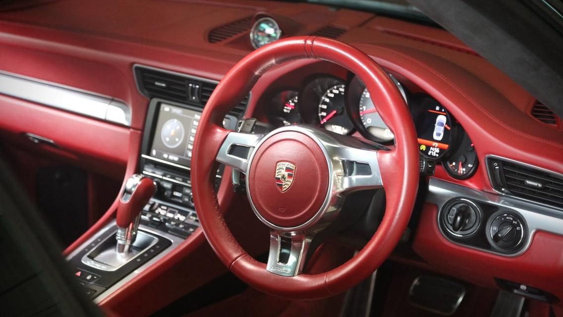 Porsche 911 Carrera S (991.1) 2012 สีดำ วิ่งน้อย ออพชั่นเต็ม เบาะเเดง Classic รูปที่ 8
