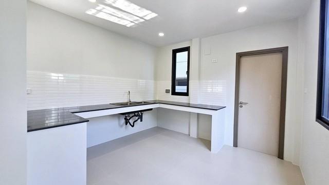 ขายบ้านเดี่ยว 2 ชั้น รีโนเวทใหม่ หลังมุม ถนนสุขุมวิท 60-1 ใกล้ BTS บางจาก 6