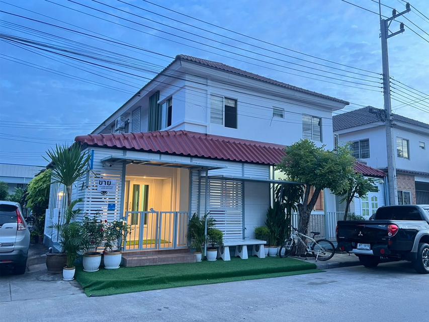 บ้านพฤกษา 81 พหลโยธิน-นวนคร ทาวน์โฮม แปลงมุม 24 ตารางวา 4 นอน จอดรถ 3 คัน ต้นซอย ใกล้ตลาดไท 1 กม.
