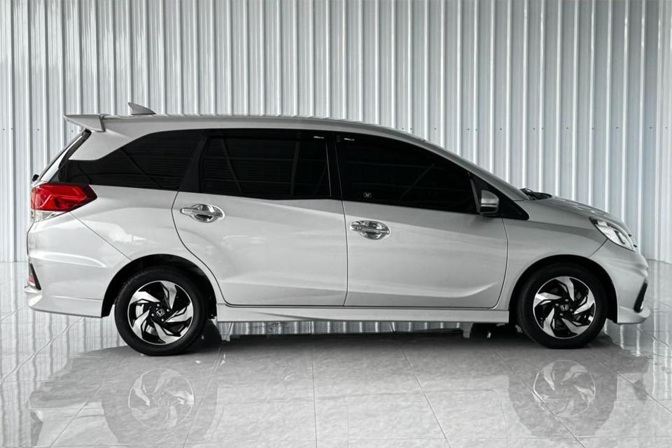 Honda Mobilio 1.5 Rs เบนซิน เกียร์ออโต้  ปี2015 7