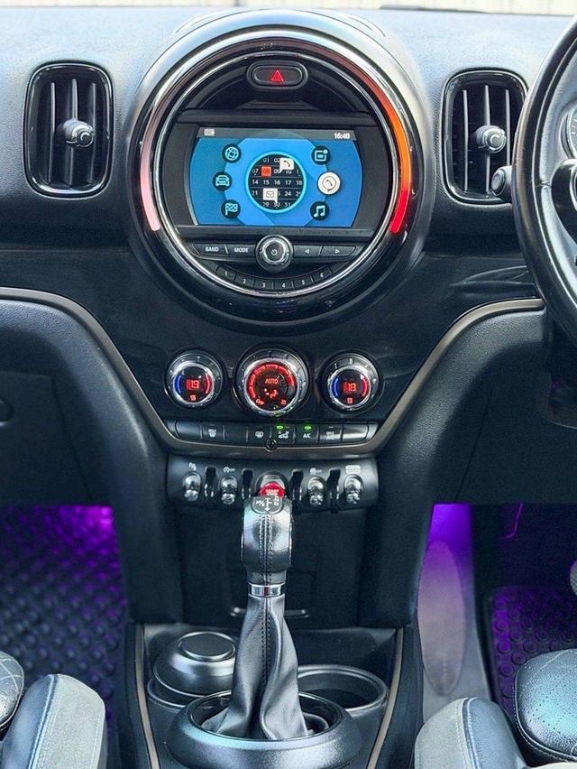 MINI Countryman Cooper 2.0 S ปี 2020 ใช้งาน 8 หมื่นโล เจ้าของเดียว พร้อมใช้งาน - รถเจ้าของเดียวออกศูนย์ Mini- เครื่องยนต์เบนซิน 2.0 ลิตร รูปที่ 15
