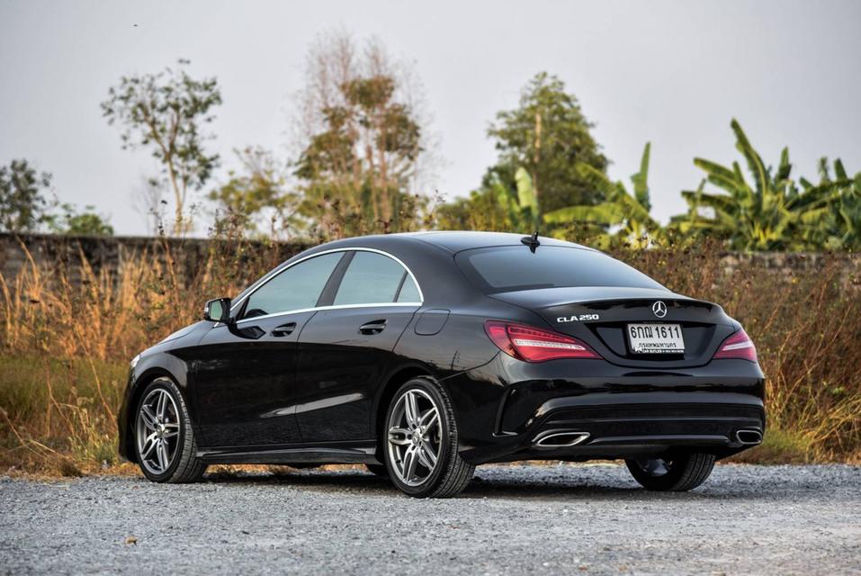 Mercedes-Benz CLA250 2.0 AMG Dynamic AT 2017 4