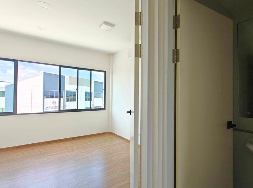 สำนักงาน โฮมส์ออฟฟิส District เทพารักษ์ ซอยมังกร 11