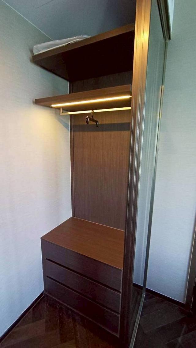 The Esse Sukhumwit 36  43 sqms 1 bedroom 1​ bathroom​  24th floor  Sale 15,900,000 baht Rent 50,000/month Line ID : kingrice79 11