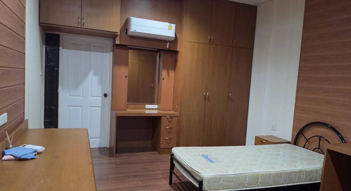 ขายทาวน์เฮาส์ 2 ชั้น ม.อมรพันธ์ 9 ซ.เสนานิคม 1 ลาดพร้าว ทำเลดี เดินทางสะดวก ใกล้BTS เสนานิคม 4