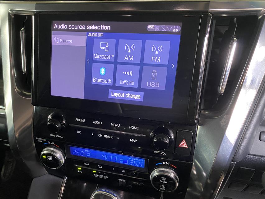 Toyota alphard  12