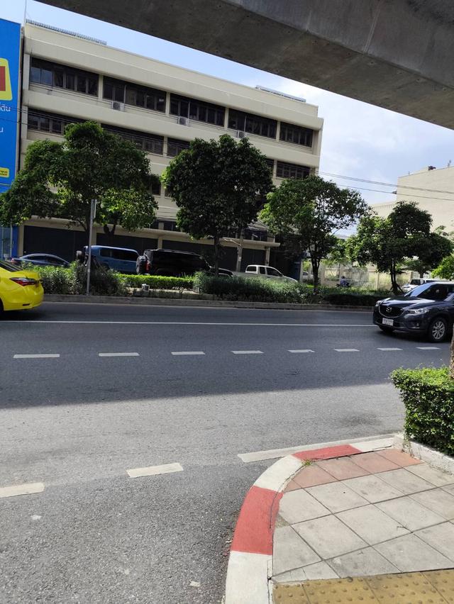 ขายที่ดินแปลงศักยภาพสูง สุขุมวิท 101  BTS ปุณณวิถี Land and old  house  for sale in a prime 16