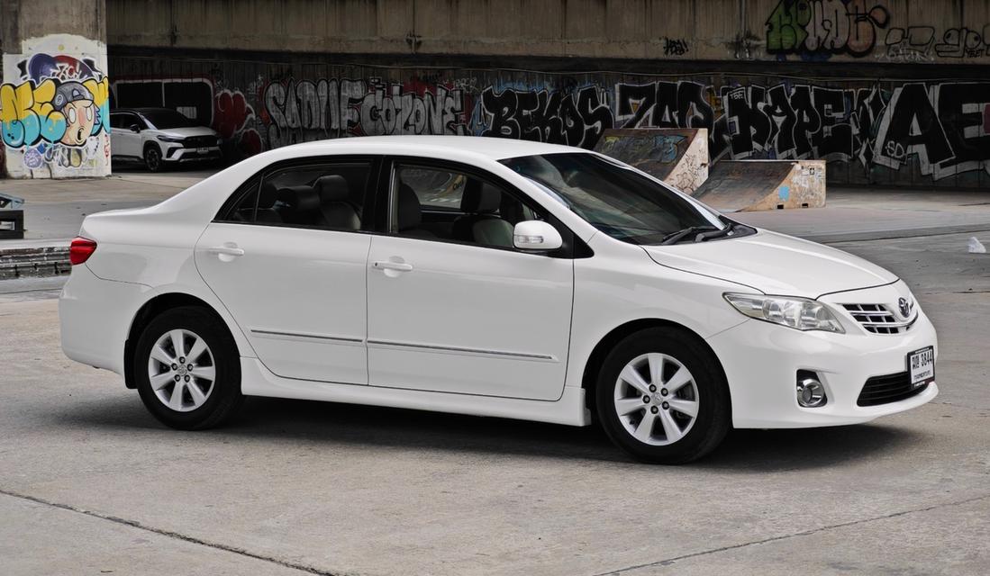 Toyota Altis 1.6 E CNG auto ปี 2012  4