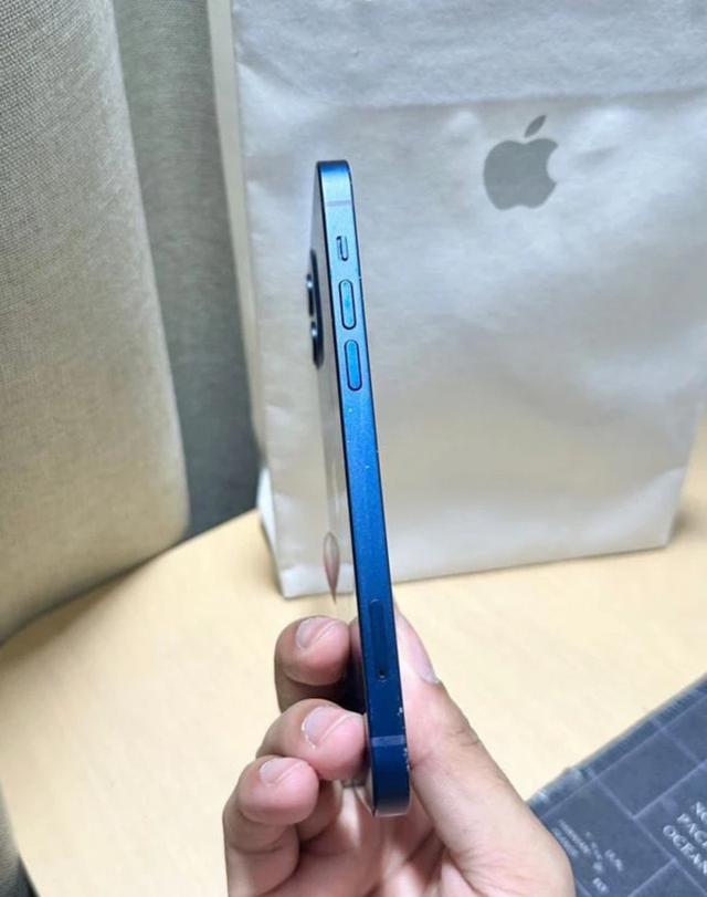 iPhone 12 color blue (สีน้ำเงิน) 2