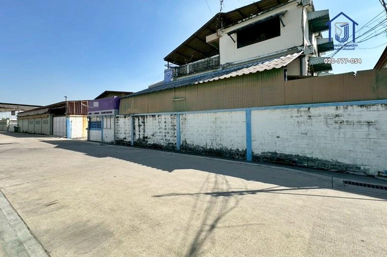 ขายบ้านเดี่ยว 3 ชั้น + โกดัง 200 ตารางวา ถนนติวานนท์  ซอยติวานนท์-ปากเกร็ด 28 ใกล้รถไฟฟ้า 2