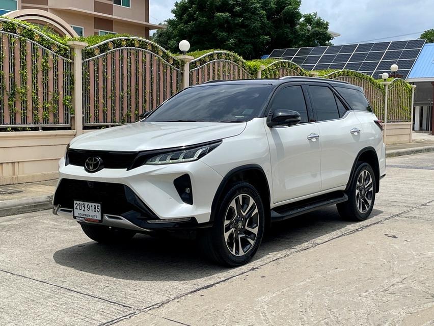 TOYOTA FORTUNER 2.8 LEGENDER BLACK TOP 4WD ปี 2021 สภาพนางฟ้า