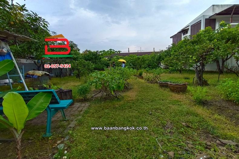 ที่ดินเปล่า เนื้อที่ 144 ตร.ว. ซอยพหลโยธิน 47, ใกล้กรมป่าไม้ แขวงลาดยาว เขตจตุจักร 5