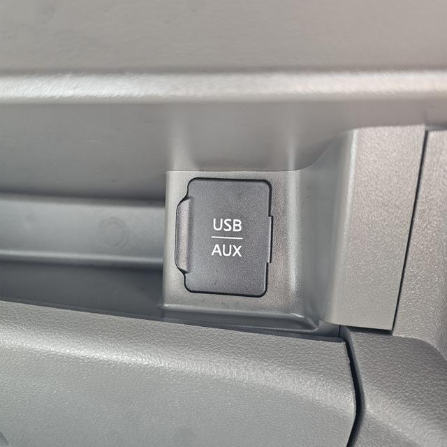 NISSAN MARCH 1.2 VL ปี 16 AT 18