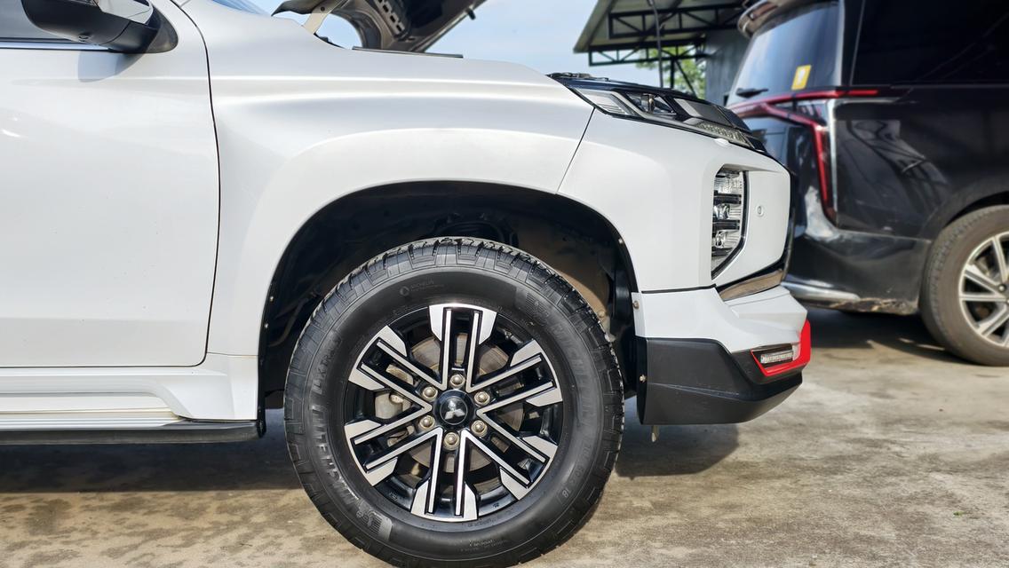 รถมิตซูบิชิปาเจโร่ปี2020 ตัวท็อปขับ2 5