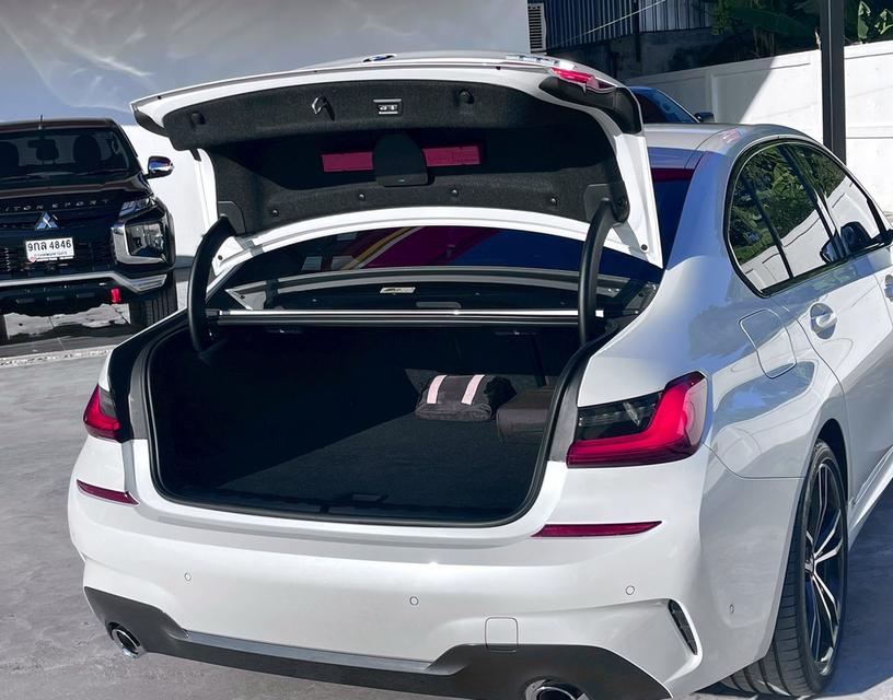 BMW 330e Msport ปี21 16