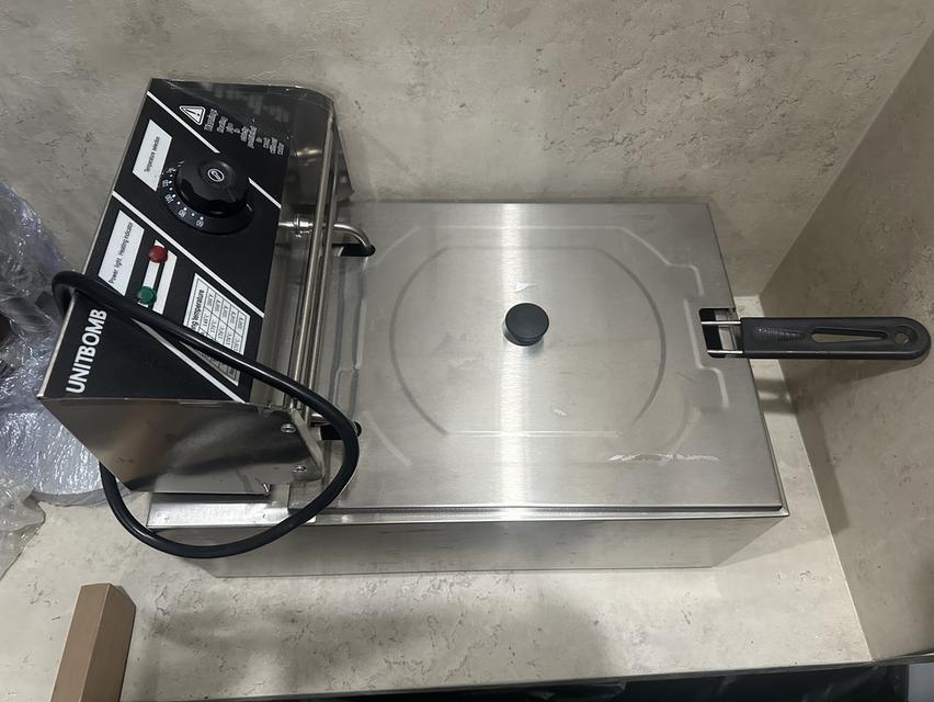 หม้อทอดไฟฟ้า สภาพใหม่ ไม่เคยใช้ ราคา 1,000 บาท