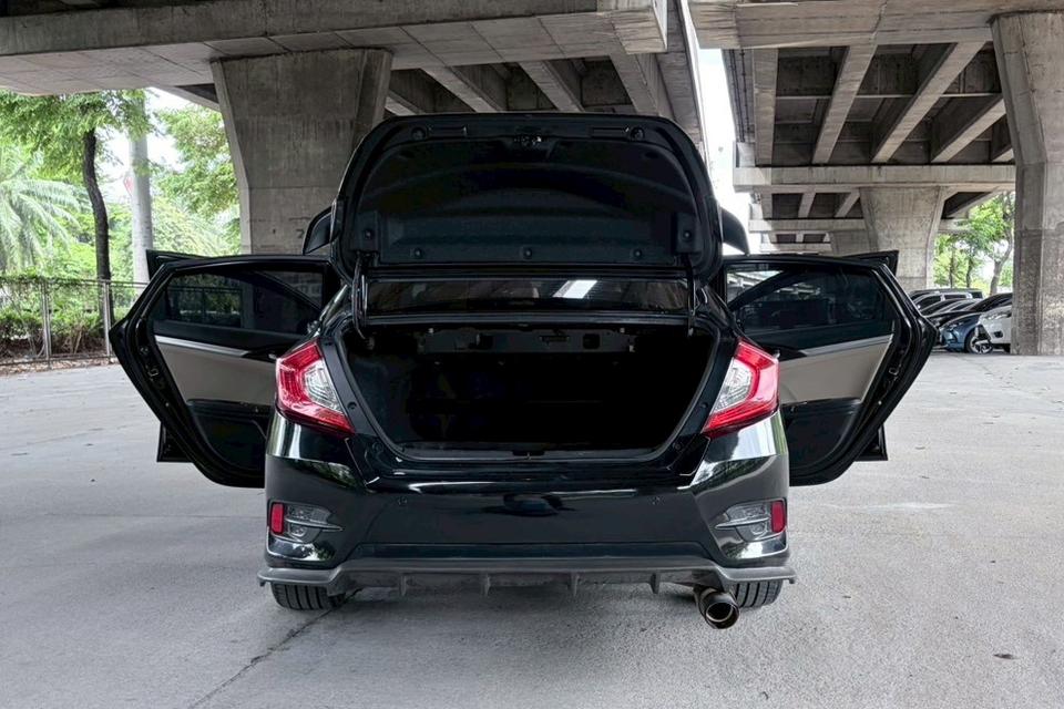 2018 Honda CIVIC 1.8 EL AT รูปที่ 8