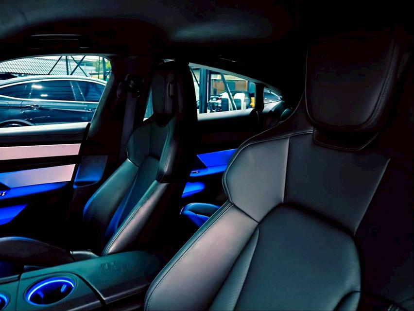รหัสรถ KPV8255 2021 Porsche Taycan Turbo S 14