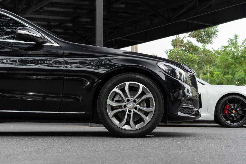 “Mercedes-Benz C200 Avantgarde” ปี 2015 รูปที่ 20