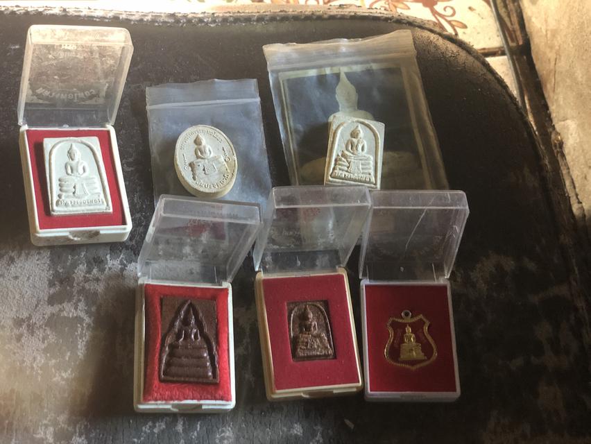 หลวงพ่อโสธร5องค์ หลวงพ่อทองคำ1องค์ 