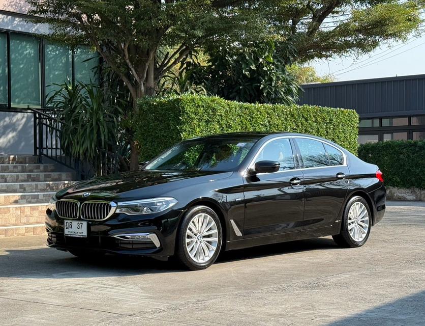 BMW 520D G30 รถมือเดียวป้ายแดง รถออกศูนย์ BMW THAILAND รถวิ่งน้อย เข้าศูนย์ตรงระยะ รถไม่มีอุบัติเหตุครับ รูปที่ 5