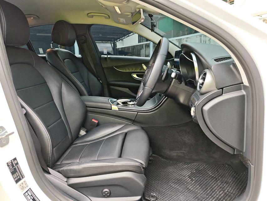 รถบ้านแท้ 100% สวยเดิมการันตี  Mercedes Benz C300e Avantgardeปี 2019 16