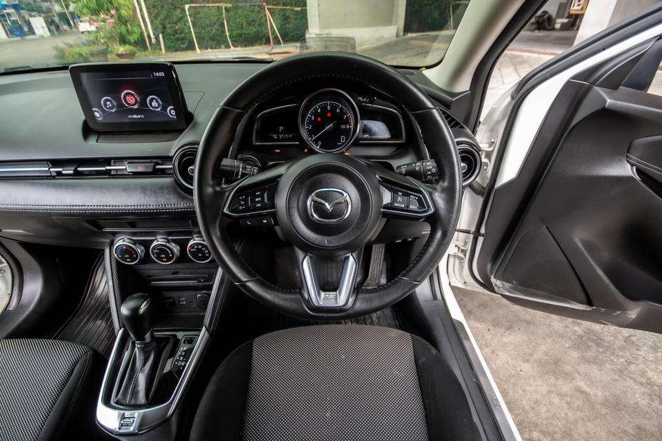 รถบ้านปี 2018 Mazda2 1.3 Highconnect Seden A/T สีขาว 4