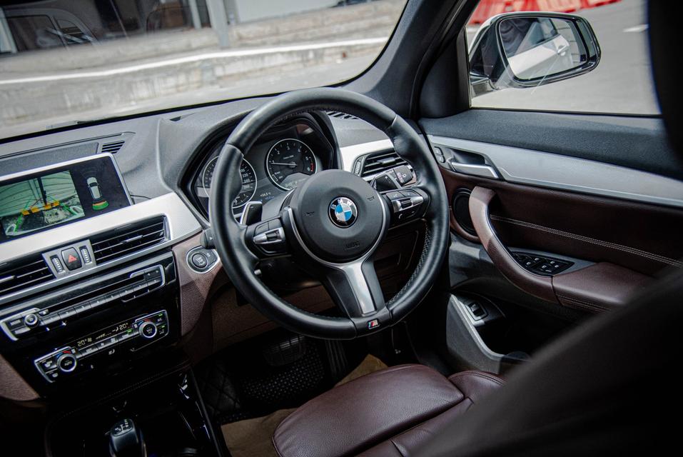 (แจ้งรหัสรถ CBL5721) BMW X1 sDrive18d M Sport 2.0 F48 AT 2017 รูปที่ 20