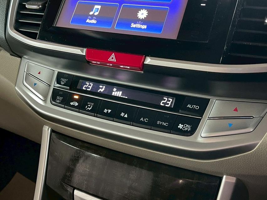 ขาย Honda Accord 2.0El ปี15 8