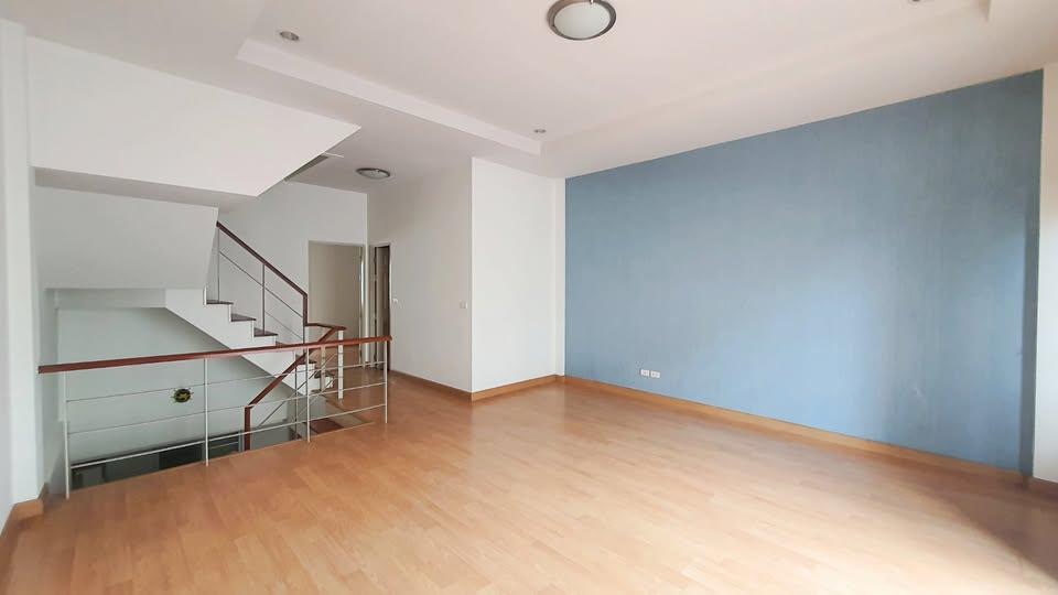 ทาวน์โฮมส์ ธนาภิรมย์ ศรีนครินทร์ 8