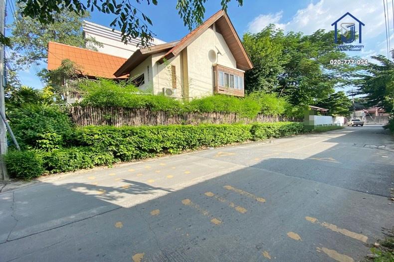 ขายบ้านเดี่ยว 2 ชั้น 99 ตารางวา  ซอยนาคนิวาส 37 ไกล้เลียบด่วน-เกษตรนวมินทร์ 2