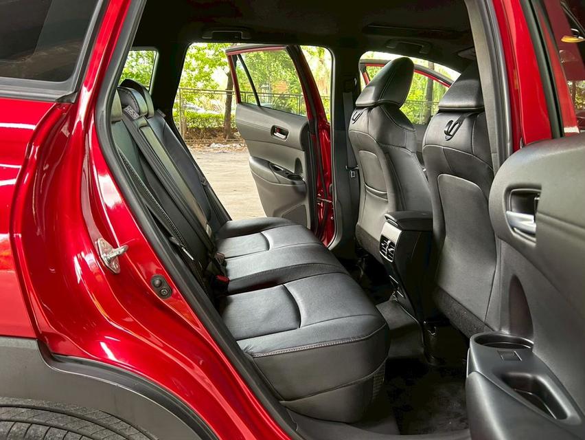 🚗 2021 Toyota Corolla CROSS 1.8 Hybrid Premium Safety AT รูปที่ 17