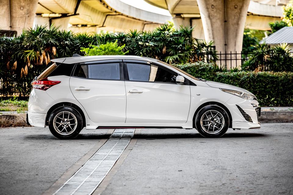 Toyota Yaris 1.2 Entry ปี 2020 สีขาว มือเดียวป้ายแดง สภาพใหม่มากๆ  7