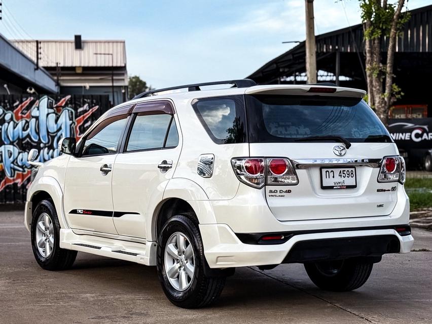Toyota Fortuner 3.0TRD ปี12 6