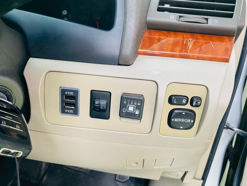 รถToyota Camry ตัว G เครื่อง2.0cc.ปี 2011 สีบรอนซ์เงิน เกียร์ ออโต้ เบนซิน + LPGถังโดนัท ~ รูปที่ 12