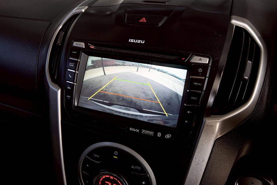 Isuzu Mu-X 3.0 DVD Navi สีขาว ปี 2015  17