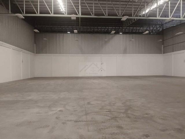 ให้เช่าโรงงานโกดัง 1,200 ตรม พื้นที่สีม่วง บางนาตราด กม.38 บางปะกง เดินทางสะดวก ใกล้ถนนใหญ่บางนา 4