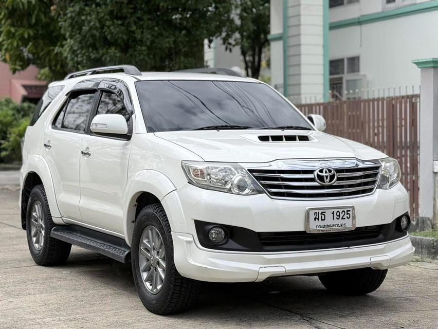 Toyota Fortuner 3.0V 2012 ขับ2