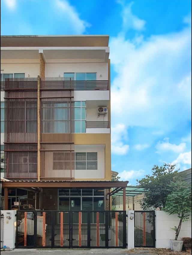 HomeOffice 4 ชั้น (หลังมุม) พร้อมตบแต่ง 1