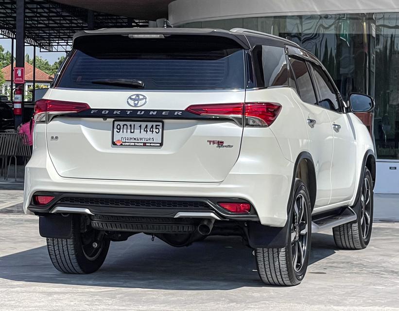 ขาย Toyota Fortuner 2.8TRD ปี19 6