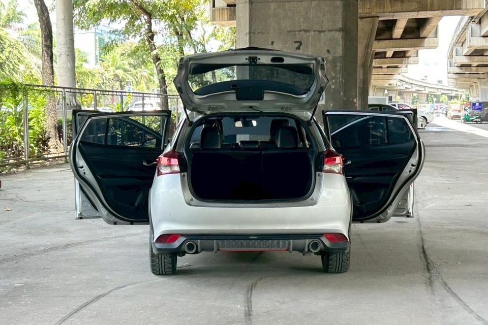 Toyota Yaris 1.2 High Hatchback AT ปี 2020 9