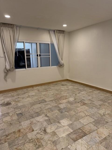 T26-362 ให้เช่า ทาวน์เฮ้าส์ - ชั้นที่ 1 ใกล้กับ ใกล้ BTS เซนต์หลุยส์ กรุงเทพ สาทร 60000 บาทต่อเดือน 5