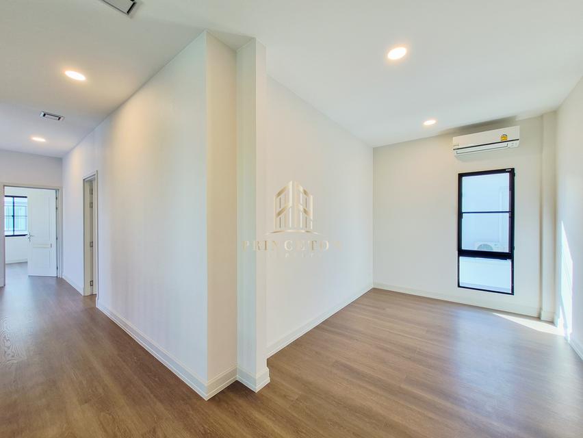 Luxury House for Sale Nantawan Rama 9 – New KrungthepKreetha 12