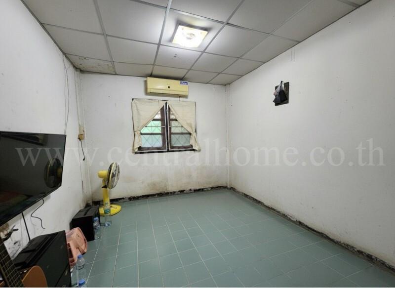 ทาวน์เฮ้าส์ ชั้นเดียว 36 ตร.วา อำเภอเมืองนครสวรรค์ หลังริม 5