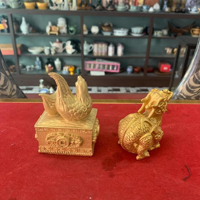 รูปปั้นจีน 2 ชิ้น 2