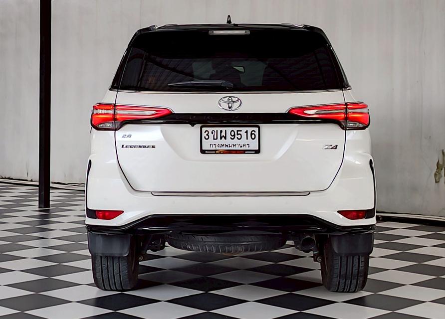 Toyota Legender 2.8 4WD ปี 2020จด2022