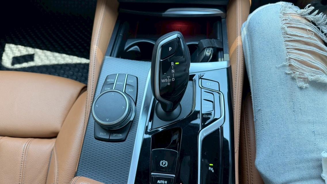 2022 BMW 520d M SPORT LCI สึดำ เลขไมล์ 78,XXX KM   รถสวย ไม่มีอุบัติเหตุ เซอร์วิส ศูนย์ตามระยะ รูปที่ 12
