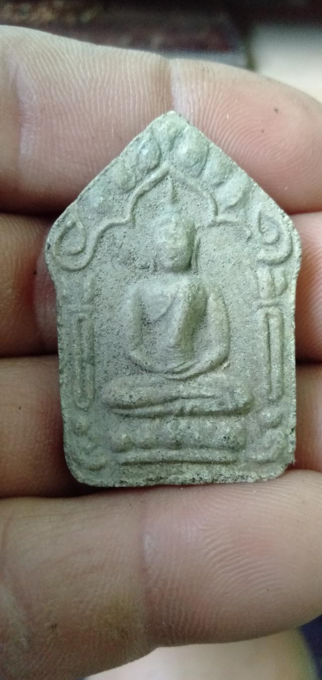 พระขุนแผนผงพรายกุมารหลวงปู่ทิมวัดระหารไร่ หลังตะกรุด3ดอกไม่ทาบรอนส์