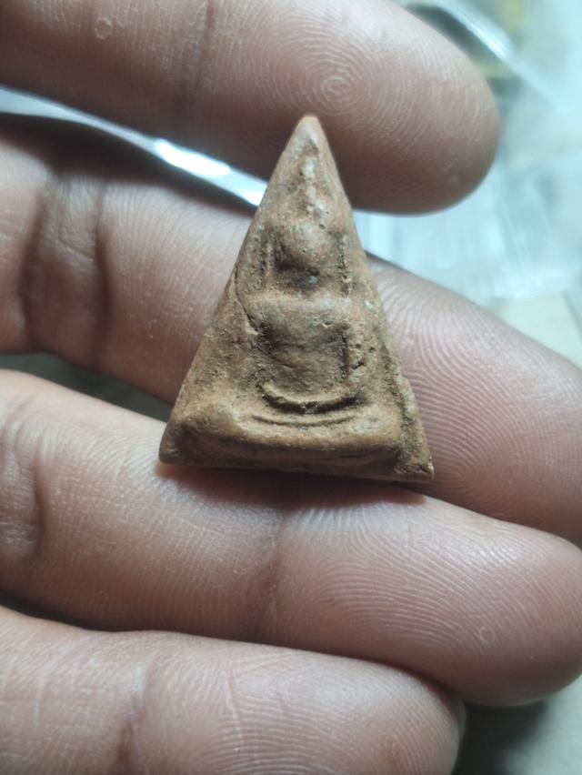 พระนางพญา พระกรุ พระเก่า (300บาทได้ทั้งหมด5องค์เลยครับ) รูปที่ 5